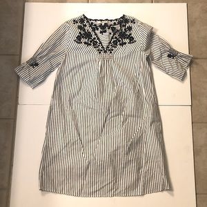 Embroidered poplin dress